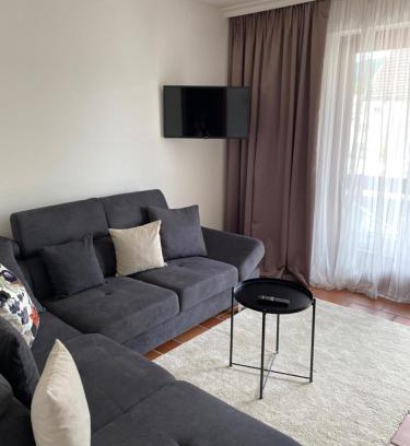 Poertschach am Woerthersee Apartment | Apartment Ananas I Zentral & SeeNah