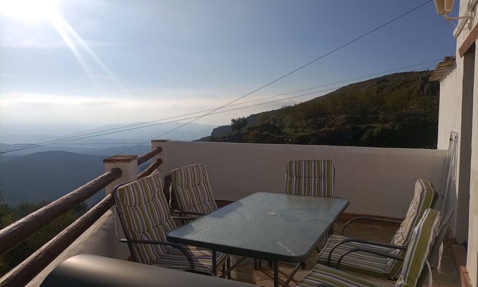 Alpujarra De La Sierra Apartment | Apartment at El Golco