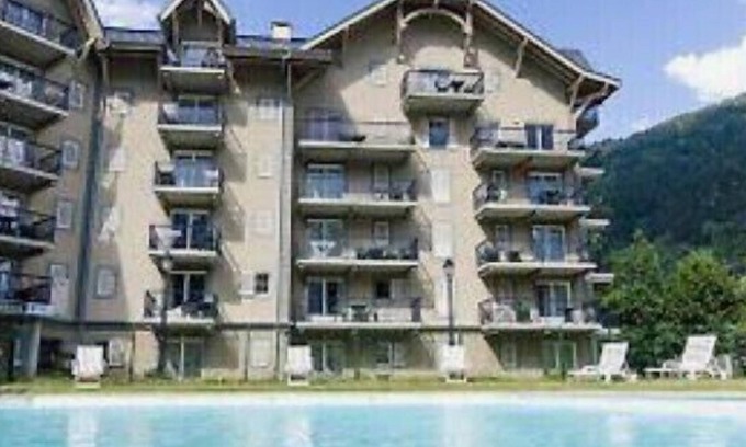 Saint-Gervais-les-Bains Apartment | Apartment St Gervais, 3 rooms with view and swimming pool