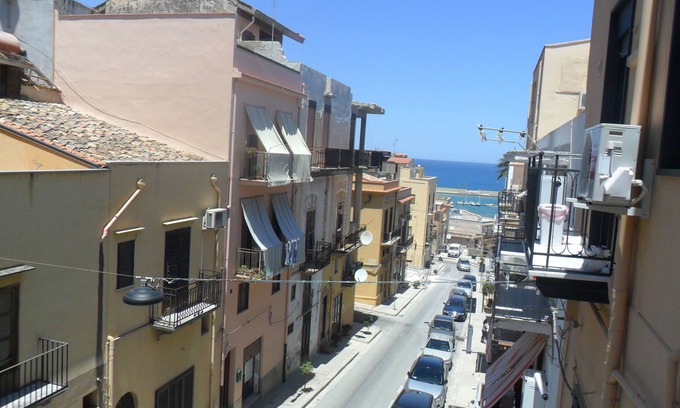 Castellammare del Golfo Apartment | Apartment in the historic center with air conditioning, bed linen and towels