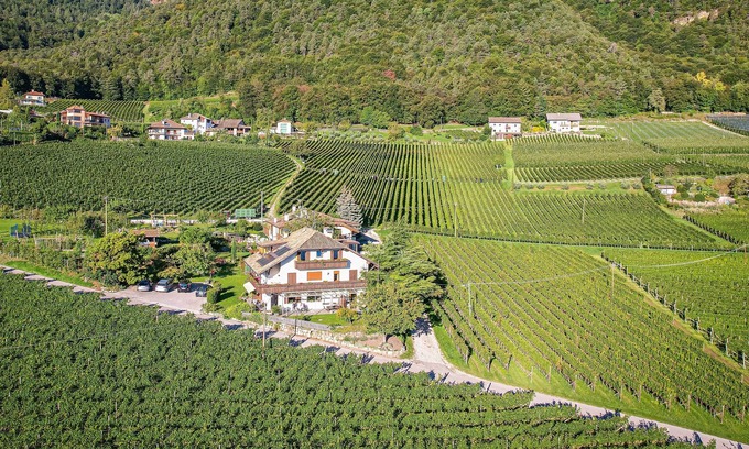 Berg/Monte Apartment | Apartments Harmony East view