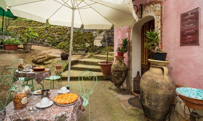 Rovittello Apartment | Apartment "Borgo Santa Caterina Albego Diffuso" with Mountain View
