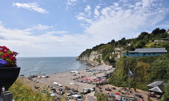 Beer Cottage | Apartment 1, Durham House