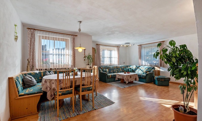 Badia Apartment | Apartment '1' with Mountain View, Shared Garden and Wi-Fi