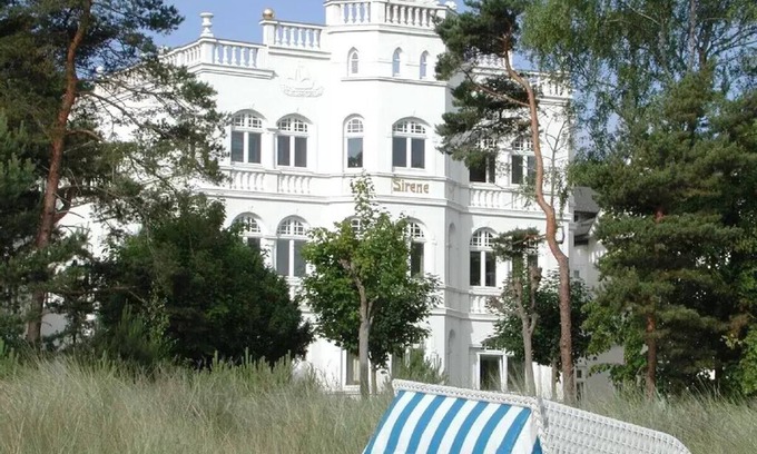 Binz Apartment | Apartment 12 sea view - 5 stars*, own beach chair