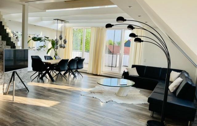 Aldenburg Apartment | Apartment 160qm 5 Schlafzimmer 1 Wohnzimmer Terrasse und Balkon