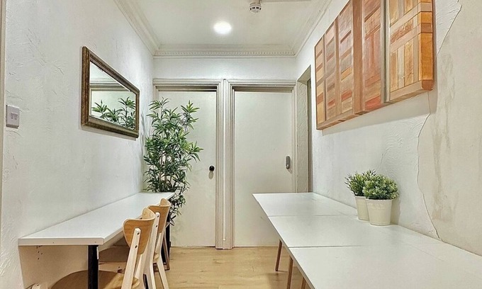 Whitechapel Apartment | Apartment 2 at Aldgate