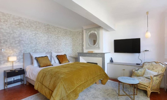 Aix-en-Provence Historic Centre Apartment | APARTMENT 21 ROI RENE