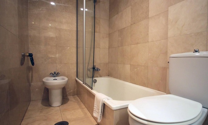 L'Estartit Apartment | APARTMENT (3 ADULTS + 2 CHILDREN) POOL VIEW