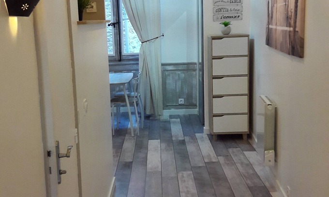Vannes Apartment | Apartment 35M² intra muros Center 100 meters from the Port