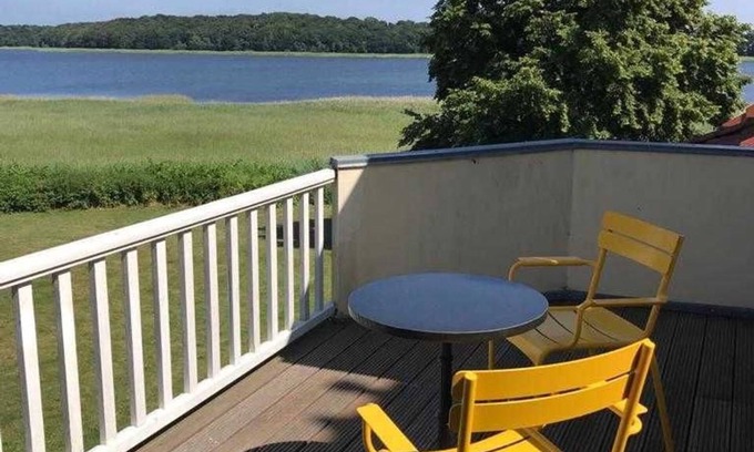 Grubnow Apartment | Apartment 6 with lake view and balcony 2 people - Gut Grubnow Rügen