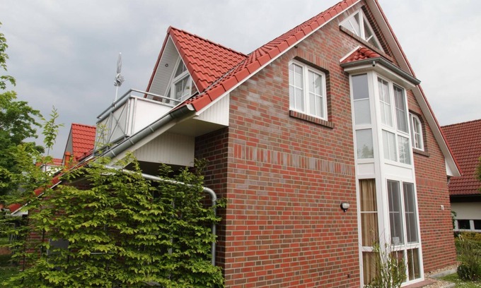 Greetsiel Apartment | Apartment (70sqm) for 4 persons with garden and sep. Guest WC in a quiet location