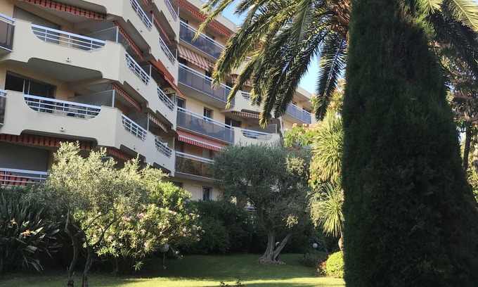 Saint-Raphael Apartment | Apartment 72 m2 near town center and beach- classified 4*