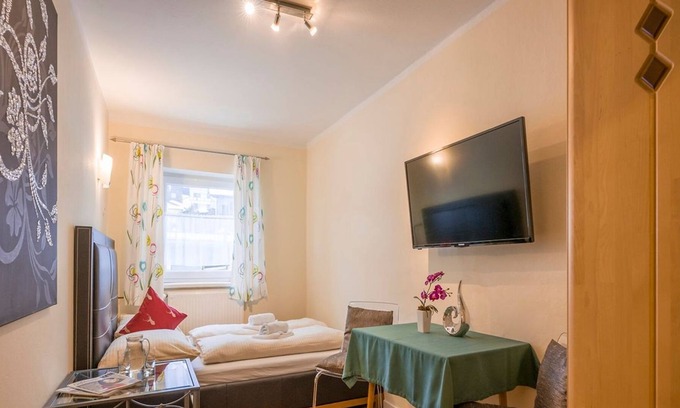 Landl Apartment | Apartment 9 - family paradise MoNi