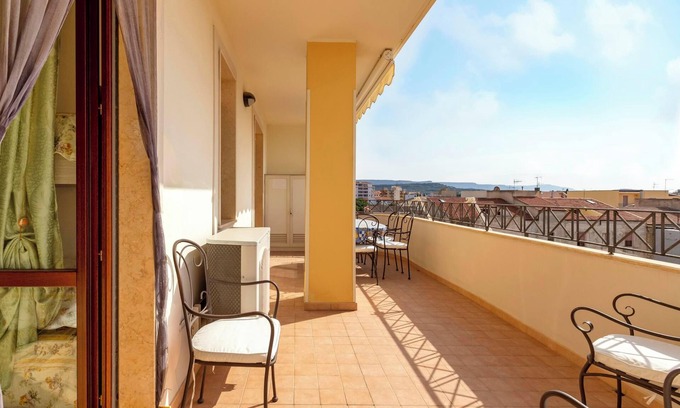 La Pietraia Apartment | Apartment “Adriatico” close to the Beach with Sea View, A/C & Terrace