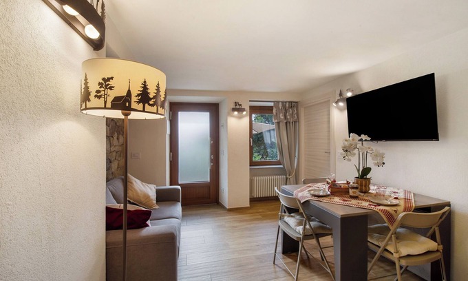 Pont-Saint-Martin Apartment | Apartment 'Agriturismo La Grange - Comfort' with Mountain View, Wi-Fi and Air Conditioning