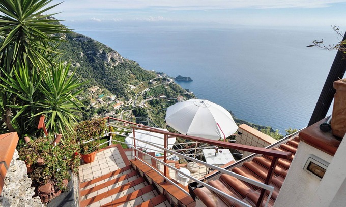 San Michele Apartment | Apartment 'Alba Deluxe' with Sea View, Wi-Fi and Air Conditioning