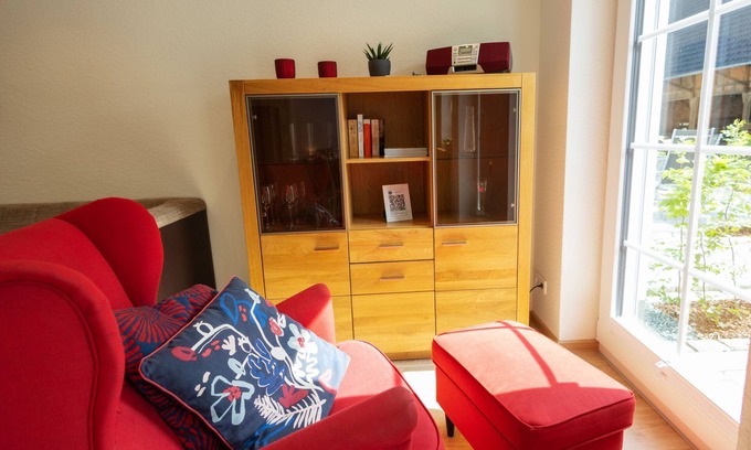Meschede Apartment | Apartment 'Alter Pferdestall' with Private Terrace and Wi-Fi