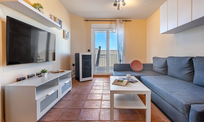 Pradollano Apartment | Apartment 'Apartamento Superior 31 C' with Mountain View, Private Terrace and Wi-Fi