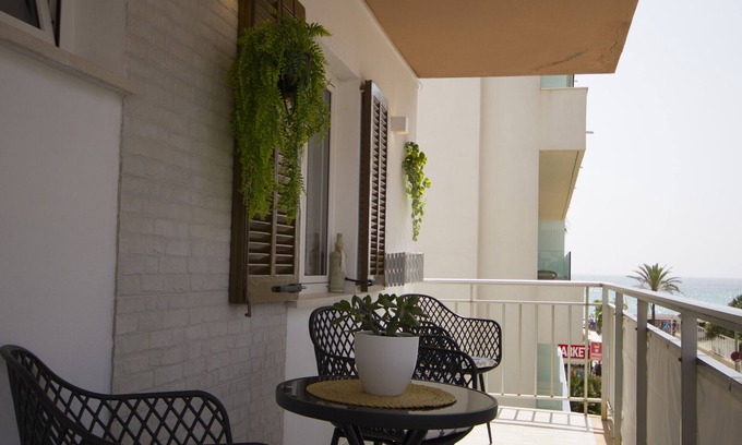 Son Servera Apartment | Apartment 'Apartamento Lliteras' with Sea View, Wi-Fi and Air Conditioning