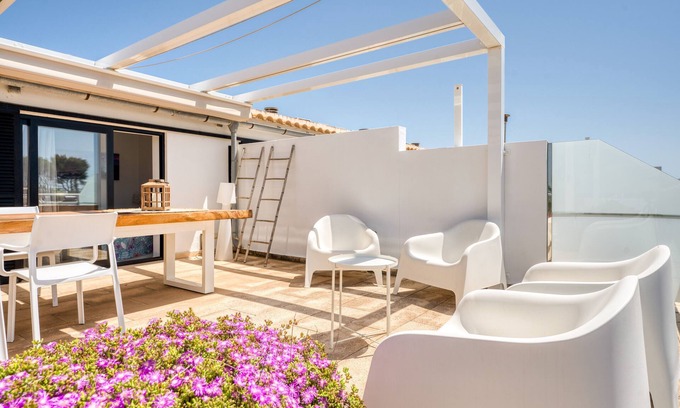 Son Carrio Apartment | Apartment 'Apartamento Sa Perdiu N 29' with Shared Pool, Wi-Fi and Air Conditioning