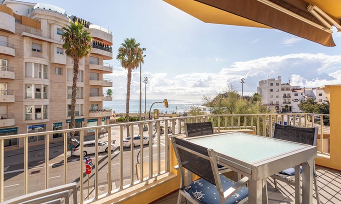 Blanes Apartment | Apartment 'Apartament Palomera' with Sea View, Wi-Fi and Air Conditioning