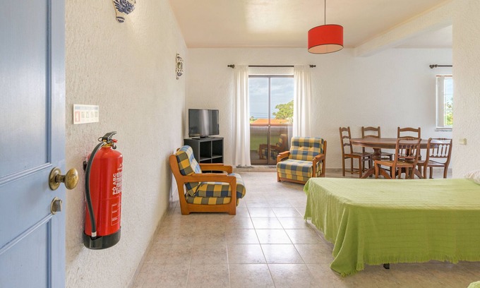 Porto Covo Apartment | Apartment 'Apartamento F' with Sea View, Shared Pool and Wi-Fi