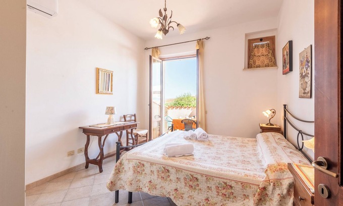 Ponte di Gabbiano Apartment | Apartment 'Appartamento Magnolia' with Shared Pool, Shared Garden and Wi-Fi