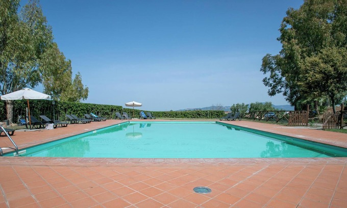 Riotorto Apartment | Apartment 'Appartamento Gorgona' with Sea View, Wi-Fi and Air Conditioning