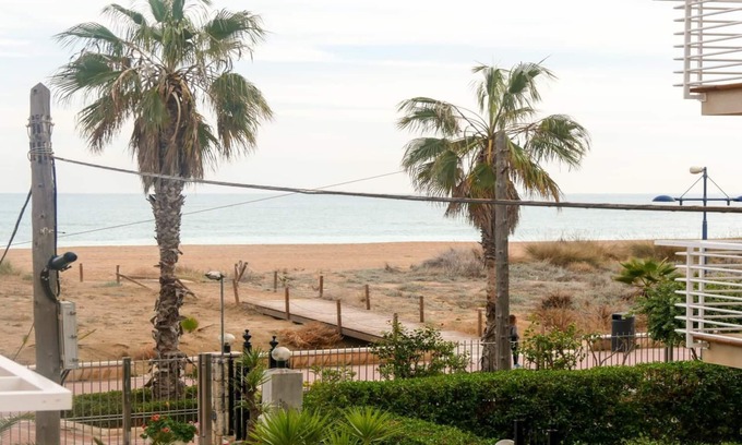 Peniscola Apartment | Apartment at 20 m.de the beach with private parking bicycles