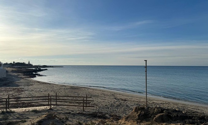 Marina di Lizzano Apartment | Apartment 'Bagnara - King' with Sea View and Shared Garden