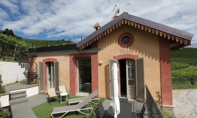 Barolo Apartment | Apartment Barolo 4 in Villa Giobatta