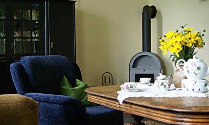 Hinte Apartment | Apartment Bauernstube, shower, toilet, 2 bedrooms - Friesenborg - Ferienwohnung Klein Sande