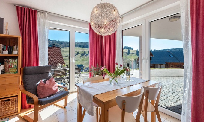 Todtnauberg Apartment | Apartment 'Bergahorn Typ C' with Mountain View, Private Terrace and Wi-Fi