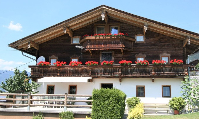 Stummerberg Apartment | Apartment Binter by Interhome