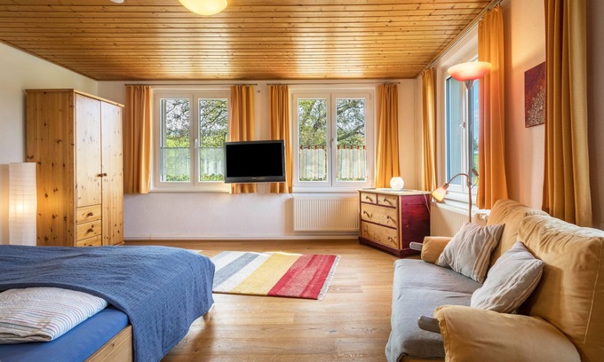 Tettnang Apartment | Apartment 'Bleichnau 3' with Shared Terrace and Wi-Fi