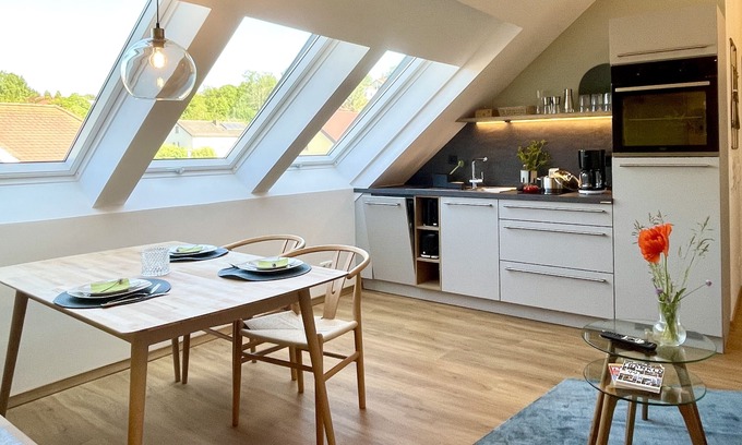 Koenigsberg in Bayern Apartment | Apartment 'Burgblick' with Mountain View and Wi-Fi