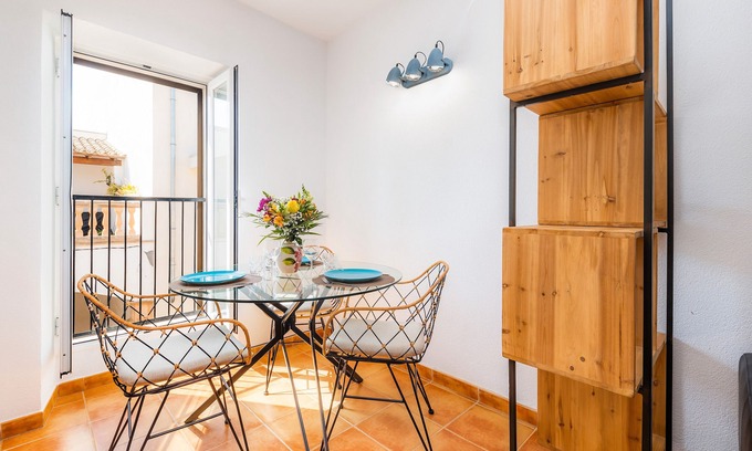 Arta Apartment | Apartment 'Can Jaume' with Balcony, Wi-Fi and Air Conditioning