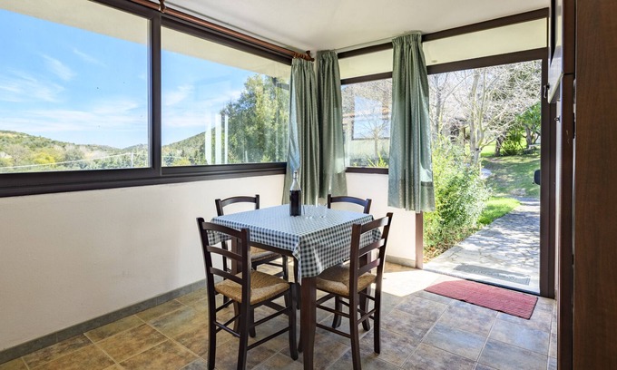 Elini House | Apartment "Casa Corongiu 4" with Mountain View & Shared Garden