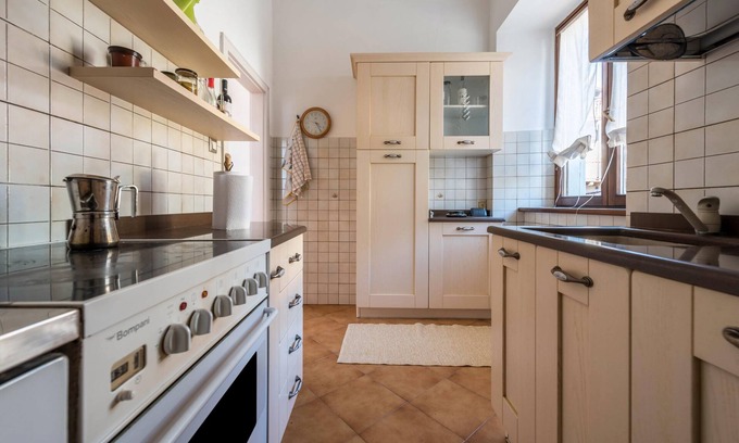 Torbole sul Garda Apartment | Apartment "Casa Forni" with Mountain View & Wi-Fi
