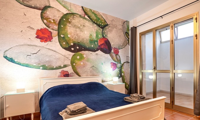 Oria Apartment | Apartment 'Casa Nonna Jacinta' with Balcony, Wi-Fi and Air Conditioning