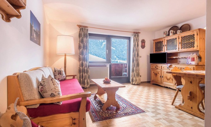 Ortisei Apartment | Apartment "Casa Rustica Seceda" Near the Ski Lift with Mountain View, Wi-Fi, Balcony & Garden