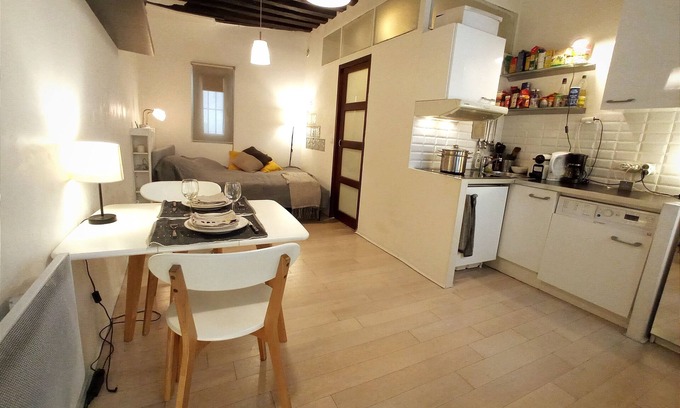 Les Halles Apartment | Apartment, Center of Paris, New, Comfortable and Quiet