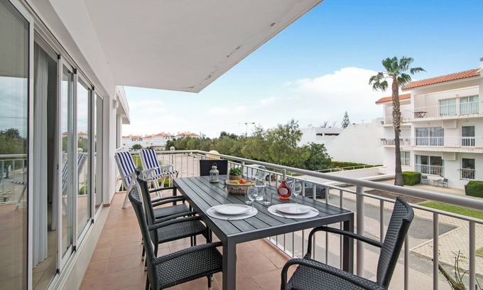 Conceicao e Cabanas de Tavira Apartment | Apartment 'Costa Cabanas 68' with Shared Pool, Wi-Fi and Air Conditioning