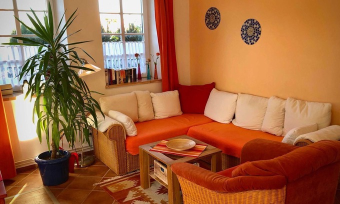 Hollern-Twielenfleth Apartment | Apartment 5 - eye candy - The Nagelhof apartments & fruit growing