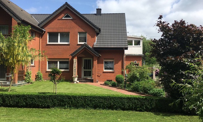 Niederlangen Apartment | Apartment Bohse am Wald, private setting, lake nearby. 01520 3904442