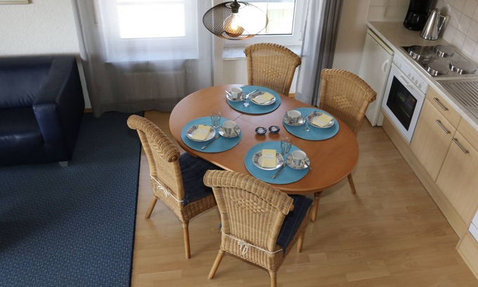 Unteruhldingen Apartment | Apartment maisonette with a view of the harbor - balcony