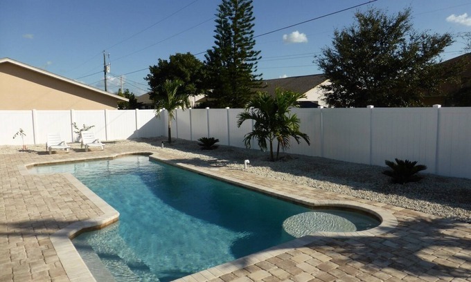 Cape Coral Apartment | Apartment Eastside in Cape Coral/Duplex Sunny Splash - from 1,800 for 28 nights