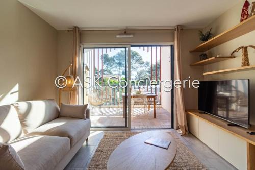 La Croix-Valmer Apartment | Apartment EDEN, AC, pool and beach at 500M