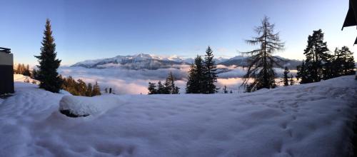 Crans-Montana Apartment | Apartment Eglantine with stunning views of the Valais Peaks